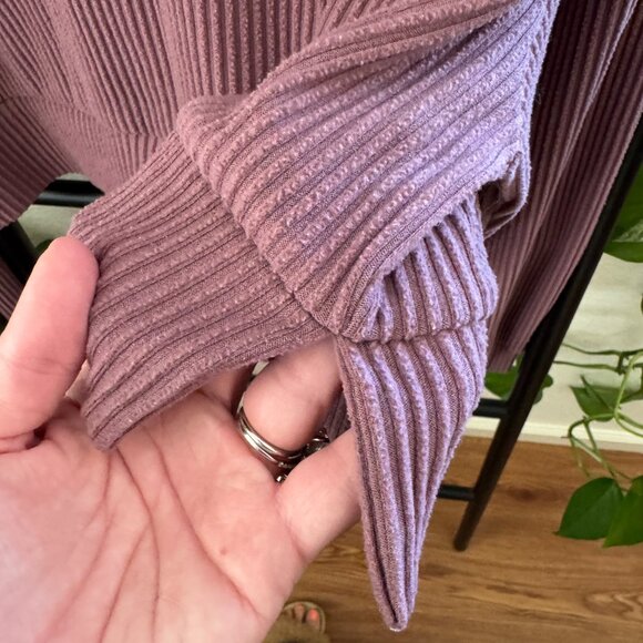 ALO Yoga Muse Hoodie Size Small - Picture 7 of 9